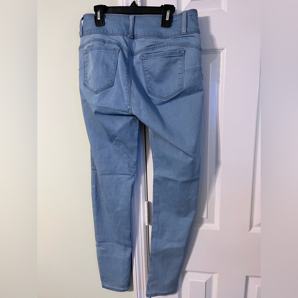 Blue Jeans - Picture 2 of 2